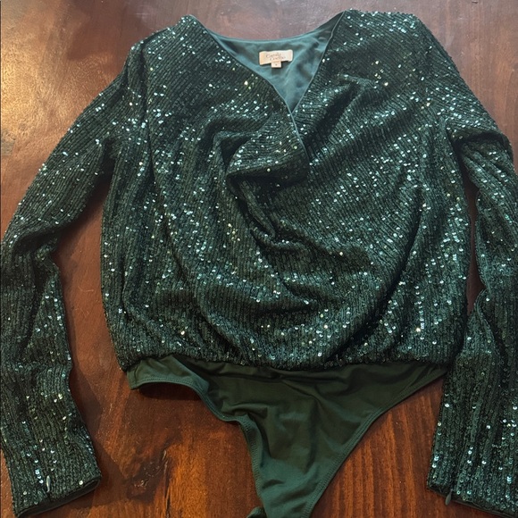 Sequin top Camila Coelho Bodysuit wore once
So cute & festive for the holidays!!